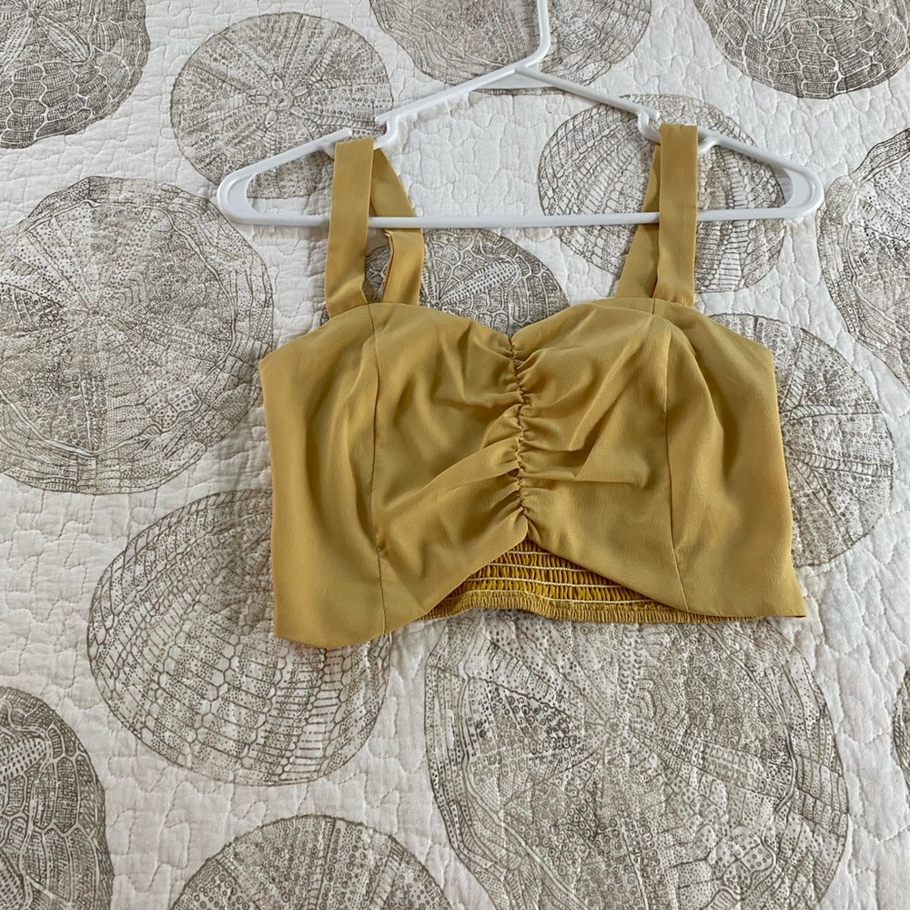 NWOT 4SI3NNA Crop Top